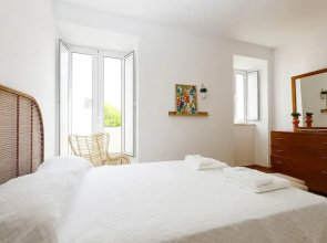 Z 03 - Bedroom 3 in Gil Vicente Guest Rooms