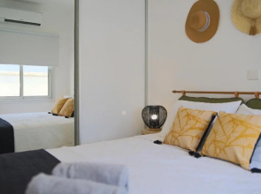 Phaedrus Living: Seaside Luxury Flat Lighthouse 68