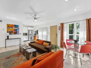 320-1 Las Olas Boulevard