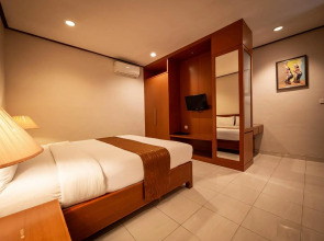 Yulia Beach Inn Kuta