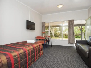 Travellers Inn Motel