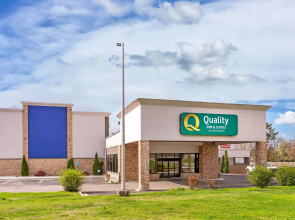 Quality Inn & Suites