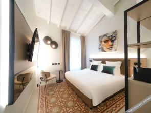 Bergamo Inn 21