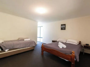 Relax and Unwind at Heavenly Hideaway