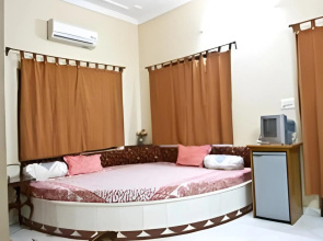 Royal Rais Guest House