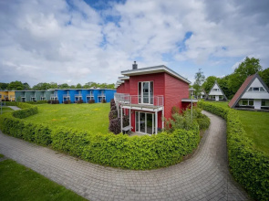 Terraced House in Damp Near Baltic Sea Beach