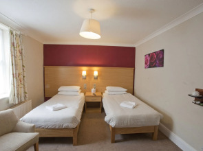 Wheatlands Lodge Hotel