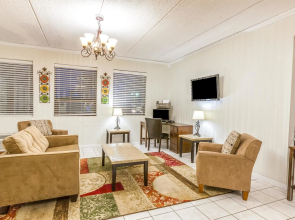 Days Inn By Wyndham Syracuse