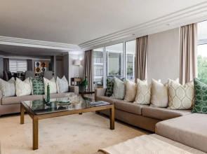 Bantry Place - Luxury Apartment