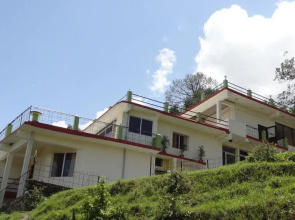 Nature's Valley Resort Kausani