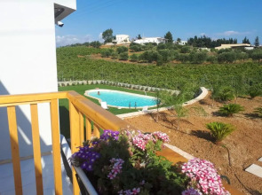 4 bedrooms villa with sea view shared pool and furnished garden at Alcamo 4 km away from the beach
