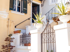 Katia Corfu Town house by Konnect