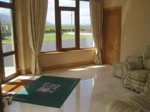 Killarney House