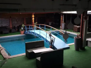 Roxana Motel