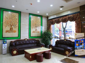 Super 8 Hotel (Hengyang Nanyue Archway)(速8酒店(衡阳南岳衡山牌坊店))