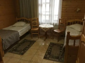 Zori Karpat Guest House