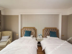 Shengsi Zuo'an Boat House B&B