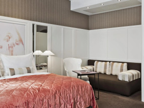 Mike Beach Resort Pattaya - SHA