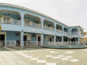 Anna Studios & Apartments