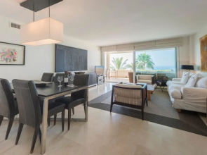 Sea views Beach House