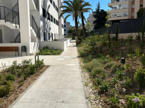 New build modern ap 4 min walk to the beach and Marbella old town