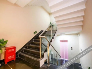 25 Hours Express Hotel