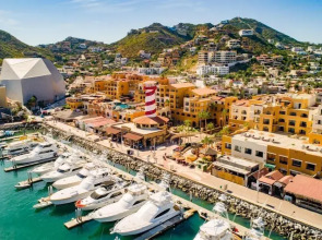 Marina Junior Suites