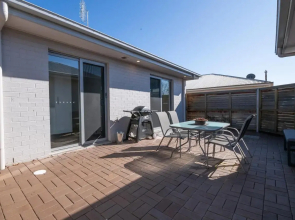 The Endsleigh -1 Bedroom Villa, Free Wifi, Near CBD