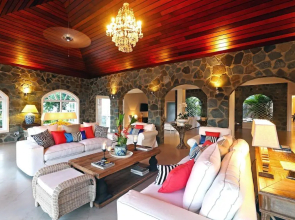 Villa Atlantis