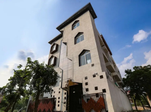Fabhotel Vasudha