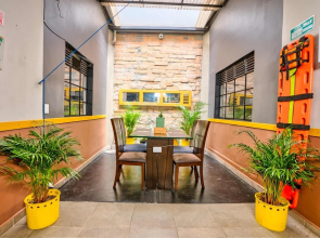 La Gruta Co-Living