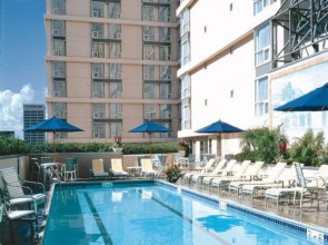 Omni Los Angeles Hotel at California Plaza