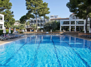 FERGUS Club Font de Sa Cala Beach