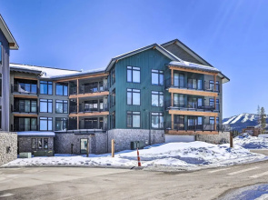 Mountain-view Winter Park Condo w/ Balcony!