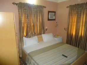Newton Hotel Festac