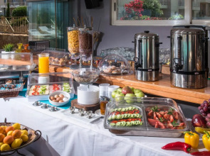 Notos Heights Hotel & Suites