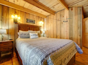 'Antler'S Point' Cabin W/ Patio In Branson!