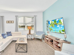 8BR Family Home With Private Pool Theatre Games