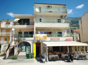 Seafront Studio Apartment+Balcony