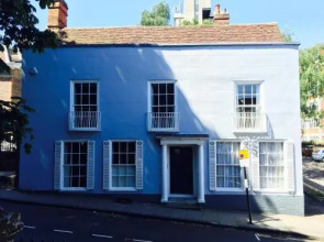 Baye House