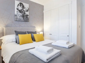 The Station Apartment