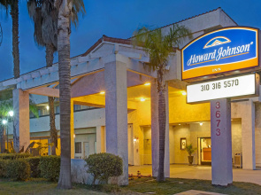 Howard Johnson by Wyndham Torrance