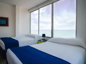 Exclusivo Penthouse frente al mar con acceso a la playa - Club Privado en Manta