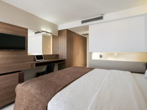 Angela Downtown Hotel