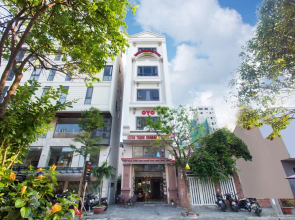 OYO 956 Hung Thinh Koreana Hotel