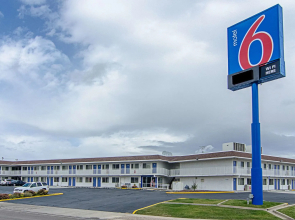 Days Inn by Wyndham Rock Springs