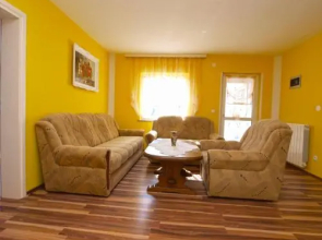 Apartment with pool 1138