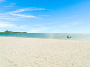 Rich Resort Beachside Hotel