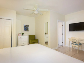 The Southernmost Inn - Adults Only