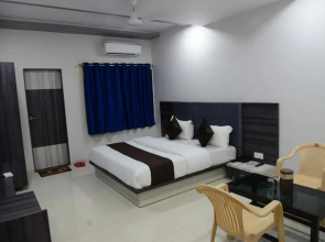 Hotel  Savera Palace